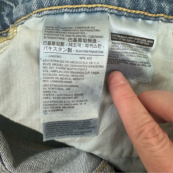 Levi’s High Rise Deconstructed Denim Skirt Size 32 - Picture 5 of 6